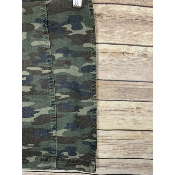 FREE PEOPLE Womens Size 0 Modern Femme Camo Print - Picture 2 of 10